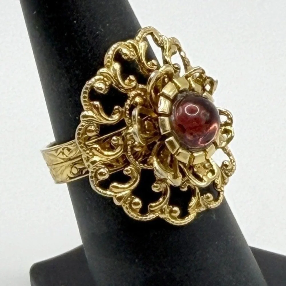 Source Unknown beautiful gold